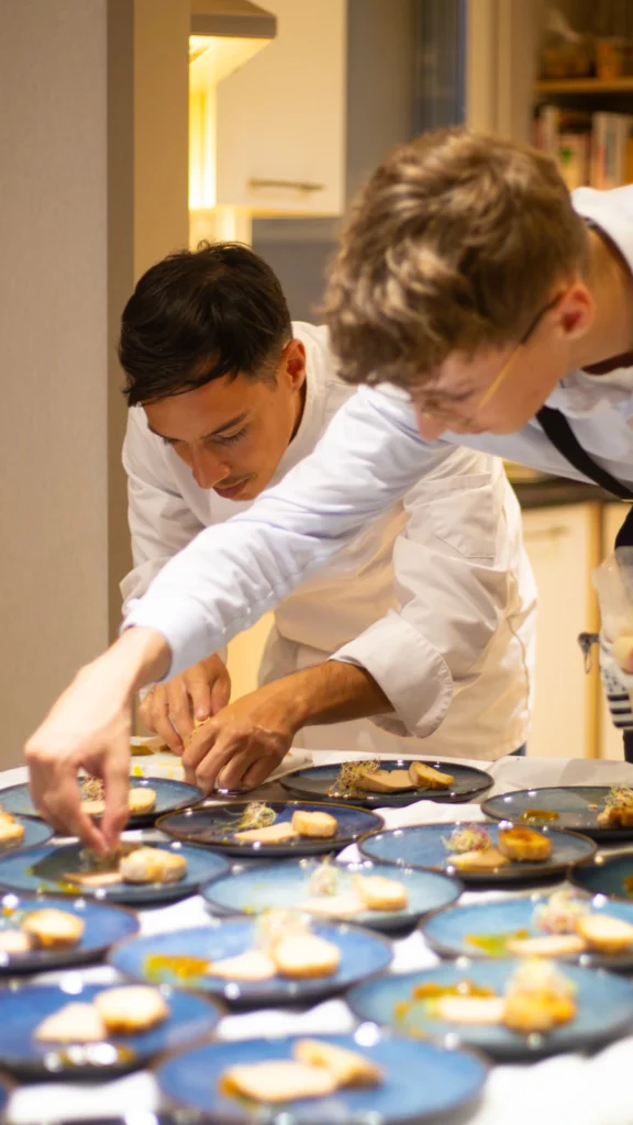 #chefprive #traiteur #labaule #Nantes #traiteurevenementiel #instagram #gault&millau #sorenza #wagner #wagnerservant #repassurmesure #cuisineartisanale #experienceculinaire #chefademeure #chefademeure